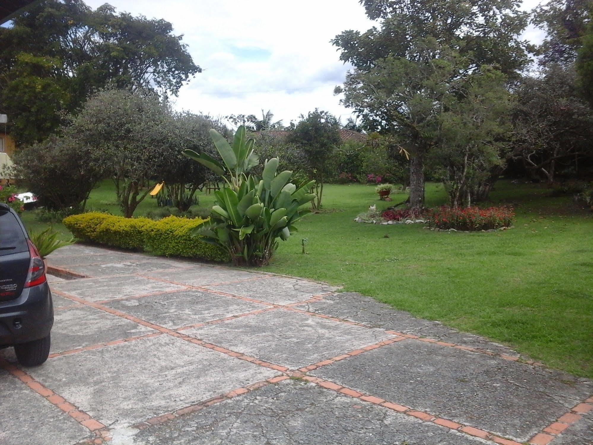 Finca Hotel La Ponderosa Rionegro Exteriör bild